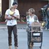 Elsa Pataky et Chris Hemsworth et leur fille India à Venice (Californie), le 31 mars 2013.