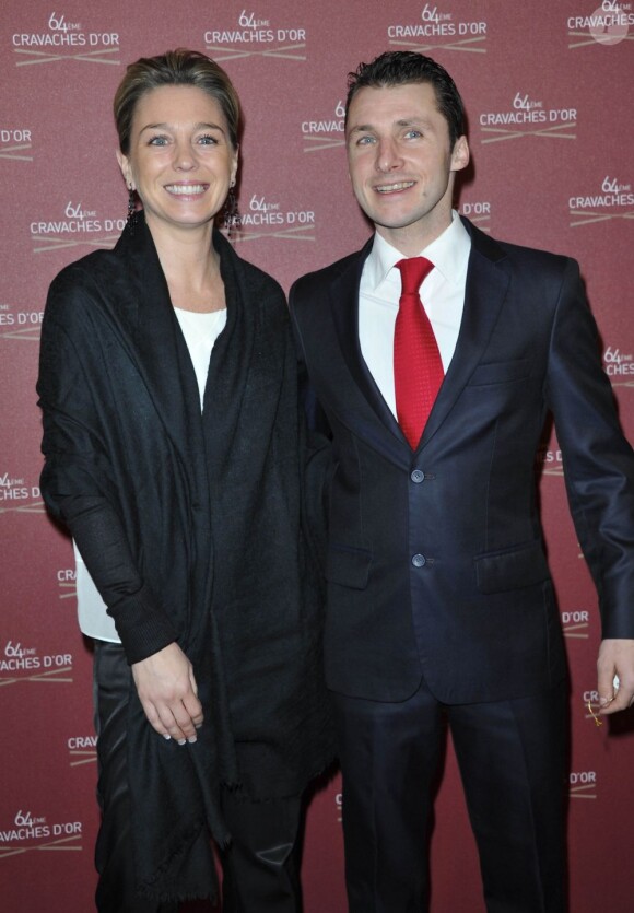 Stéphane Pasquier et sa femme lors de la 64e cérémonie des Cravaches d'Or au Théâtre des Champs-Elysées à Paris le 3 avril 2013.