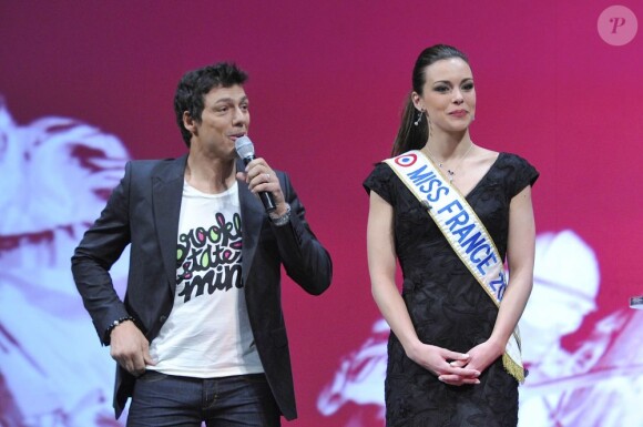 Taïg Khris et Marine Lorphelin, Miss France 2013 lors de la 64e cérémonie des Cravaches d'Or au Théâtre des Champs-Elysées à Paris le 3 avril 2013.