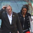 Gérard Depardieu va dejeuner avec sa fille Roxane à New York, le 5 avril 2013 alors qu'il etait convoqué le même jour au tribunal à Paris pour conduite en etat d'ivresse.