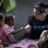 Katy Perry à Madagascar où la chanteuse a fait un voyage de trois jours du 4 au 6 avil 2013, pour le compte de l'UNICEF.