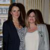 Charlotte Valandrey a été faite Chevalier De L'Ordre Des Arts Et Des Lettres par la ministre de la culture, Aurélie Filippetti, en présence de sa fille et de Valérie Trierweiler, à Paris, le 10 avril 2013