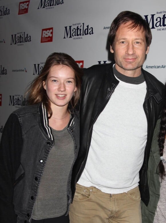David Duchovny, sa fille Madelaine Duchovny et une amie à la première de Matilda The Musical au Shubert Theatre à New York, le 11 avril 2013.