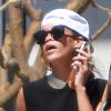 Exclu - La popstar Rihanna et son entourage quittant l'aéroport de Los Angeles le 19 avril 2013