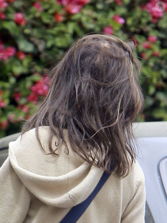 Exclusif - Lara Flynn Boyle va faire ses courses à Beverly Hills, le 14 avril 2013. Lara Flynn Boyle dévoile un corps squelettique et un cuir chevelu dégarni, symptômes des problèmes de poids et de la lutte contre l'anorexie qu'elle a subi dans le passé.