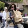 Exclusif - Lara Flynn Boyle va faire ses courses à Beverly Hills, le 14 avril 2013. Lara Flynn Boyle dévoile un corps squelettique et un cuir chevelu dégarni, symptômes des problèmes de poids et de la lutte contre l'anorexie qu'elle a subi dans le passé.