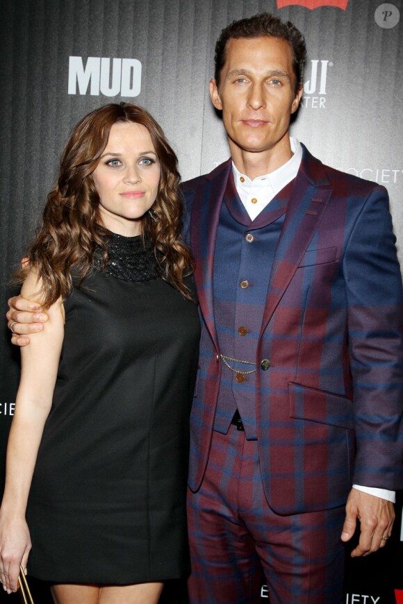 L'actrice Reese Witherspoon et Matthew McConaughey à la présentation du film Mud à New York, le 21 avril 2013. La star a fait une apparition glamour le lendemain de son arrestation.