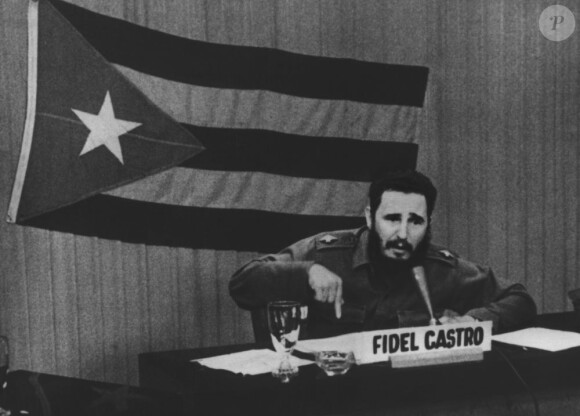 Photo d'archive de Fidel Castro pendant un discours à La Havane