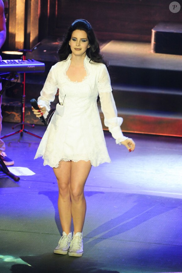 Lana Del Rey sur la scène de l'Olympia à Paris, le 27 avril 2013.