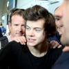 Harry Styles arrivant à l'aéroport Roissy Charles de Gaulle (Paris) sous protection policière, le dimanche 28 avril 2013.