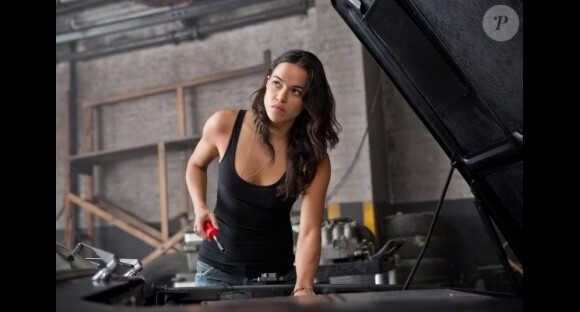 Michelle Rodriguez de retour dans Fast & Furious 6.