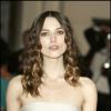 Keira Knightley aux BAFTA en 2008 à Londres. L'actrice portait un bustier très proche de celui que l'on a pu voir sur sa robe de mariée le 4 mai dernier.