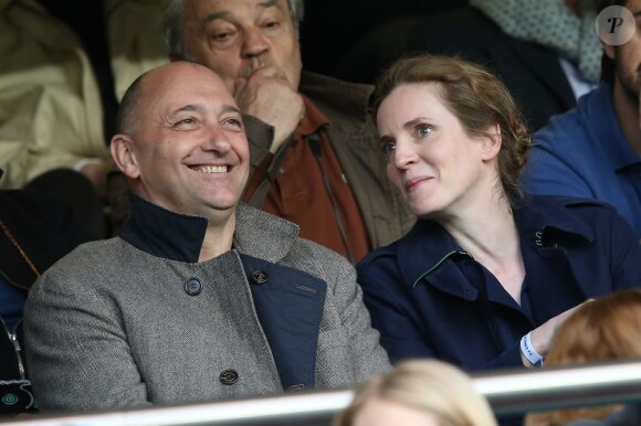 Nathalie Kosciusko-Morizet et son mari Jean-Pierre Philippe pendant la rencontre entre le PSG et Valenciennes (1-1) au Parc des Princes, Paris, le 5 mai 2013.