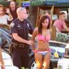 Pendant que J-Lo donnait une interview à Fort Lauderdale pour l'émission "Entertainment Tonight" après le tournage de son clip, des coups de feu ont retenti. La police a procédé à des arrestations. Le 5 mai 2013.