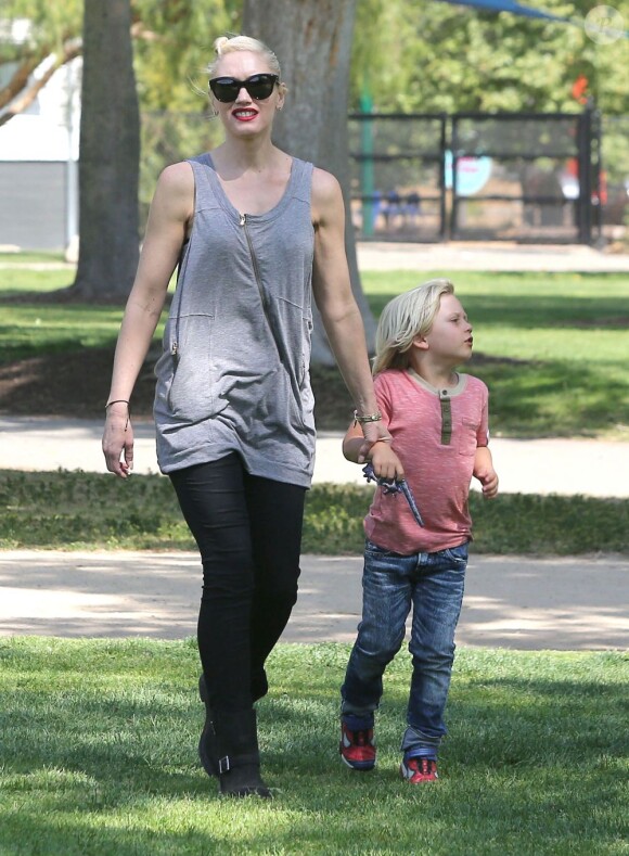 Gwen Stefani et son fils Zuma à Pasadena, le 3 avril 2013.
