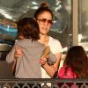 Jennifer Lopez et ses enfants Max et Emme à Calabasas, le 20 avril 2013.
