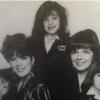 Kim Kardashian postait ce dimanche 12 mais cette photo d'elle avec ses soeurs Kourtney (en bas à droite), Khloé (en bas à gauche), leur mère Kris Jenner (à gauche) et grand-mère Mary Jo (à droite).