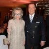 Sir Roger Moore et sa femme Kristina lors d'un dîner à Berlin, le 12 mai 2013.