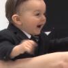 Un bébé parfait pour être le sosie de Michel Denisot dans Le Baby Journal de Canal +