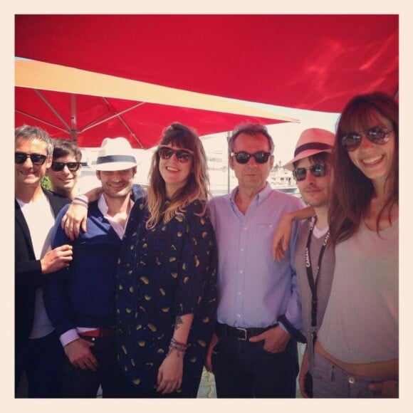 Daphné Bürki a tweeté une photo de l'arrivée de l'équipe du Grand Journal de Canal + à Cannes à l'occasion du 66e Festival de Cannes