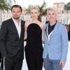 Leonardo DiCaprio, Carey Mulligan, Baz Luhrmann posent au photocall de Gatsby le Magnifique au 66e Festival International du Film de Cannes le 15 mai 2013.