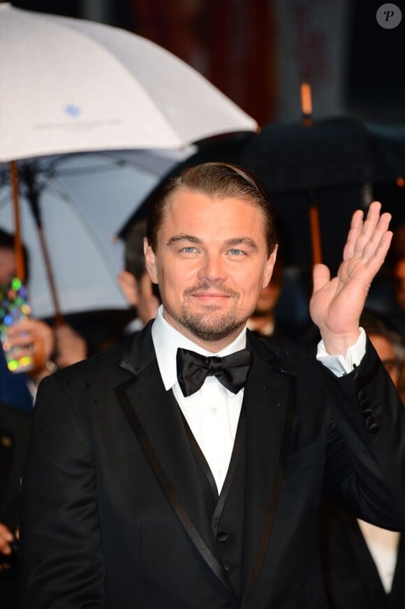 Leonardo DiCaprio arrive pour la montée des marches de Gatsby le Magnifique en cérémonie d'ouverture du Festival de Cannes, le 15 mai 2013.