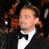 Leonardo DiCaprio à la montée des marches de Gatsby le Magnifique en cérémonie d'ouverture du Festival de Cannes, le 15 mai 2013.