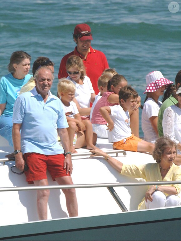 La famille royale d'Espagne sur le yacht Fortuna en 2005 à Majorque