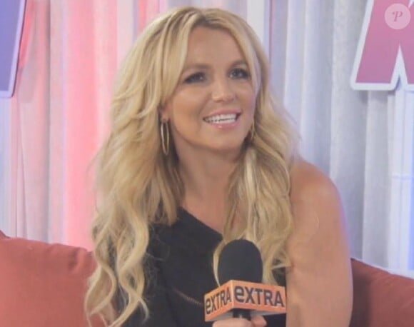 Britney Spears s'est confié à Mario Lopez sur le plateau de l'émission Extra, le 16 mai 2013.