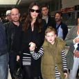 Liv Tyler et son fils Milo arrivant à l'aéroport de Nice pour le 66e Festival de Cannes. le 16 mai 2013