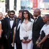 La ministre Yamina Benguigui entourée de Raoul Peck et de réalisateurs francophones lors de la Montée des marches du film Le Passé. 66e Festival du film de Cannes, le 17 mai 2013