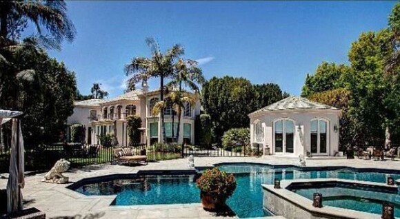 L'acteur américain Martin Lawrence a mis en vente sa sublime maison de Beverly Hills pour 26,5 millions de dollars.