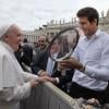 Le tennisman Juan Martin Del Potro rencontre le pape François au Vatican le 15 mai 2013.