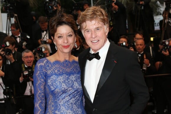Robert Redford et sa femme Sibylle Szaggars en couple pour la montée des marches du film All Is Lost au Palais des Festivals, Cannes, le 22 mai 2013.