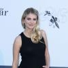 Mélanie Laurent, enceinte de son premier enfant à 30 ans, arrivant au gala de l'amfAR organisé au Cap d'Antibes durant le Festival de Cannes le 23 mai 2013