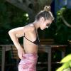 Candice Swanepoel, sexy en maillot de bain à Miami. Le 25 mai 2013.