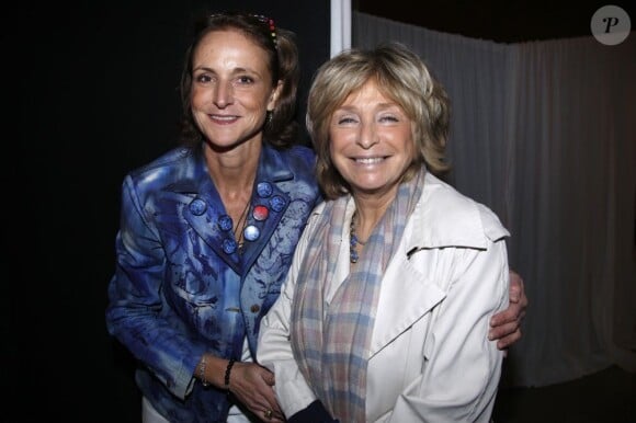 Danièle Thompson et Marie-Laure de Villepin, sculptrice sous le nom de Marie-Laure Viébel - Vernissage de l'exposition "Galopec ou les sept péchés capitaux à l'Espace Culturel Marc Jacquet à Barbizon, le 25 mai 2013.