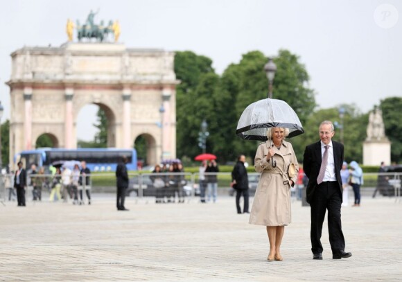Camilla Parker Bowles a pu profiter d'une visite privée du Musée du Louvre, mardi 28 mai 2013 lors de la fermeture hebdomadaire de l'établissement, avant de reprendre l'Eurostar pour rentrer à Londres après sa visite de deux jours.