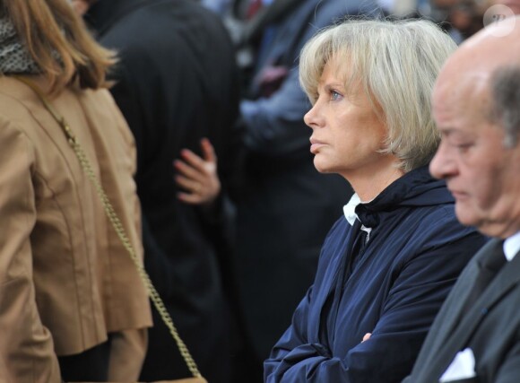 Elisabeth Guigou lors de l'enterrement du constitutionnaliste Guy Carcassonne au cimetière de Montmartre le 3 juin 2013