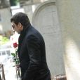 Patrick Bruel lors de l'enterrement du constitutionnaliste Guy Carcassonne au cimetière de Montmartre le 3 juin 2013