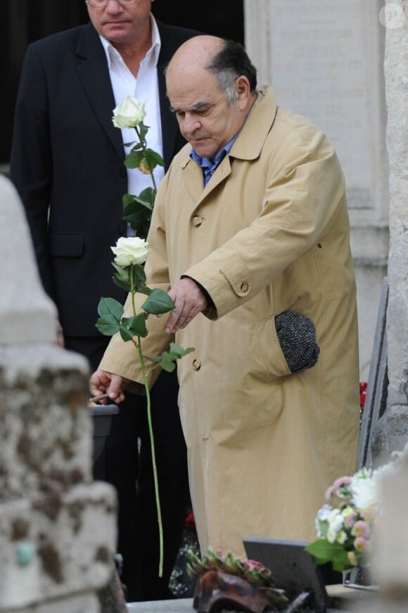 Jean Benguigui lors de l'enterrement du constitutionnaliste Guy Carcassonne au cimetière de Montmartre le 3 juin 2013 à Paris