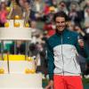 Rafael Nadal a eu le droit à un beau gâteau à l'occasion de ses 27 ans célébrés sur le court Philippe-Chatrier après sa victoire en huitième de finale face à Kei Nishikori à Roland-Garros le 3 juin 2013