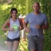 Ashley Tisdale fait du jogging avec son coach sportif à West Hollywood, le 20 mai 2013.