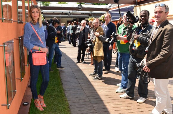 La superbe Alexandra Rolsenfeld au village Roland-Garros pendant les internationaux de France de tennis 2013 à Paris, le 4 juin 2013