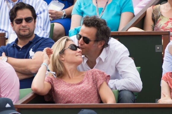 Anne-Sophie Lapix et Arthur Sadoun à Roland-Garros, Paris, le 8 juin 2013.