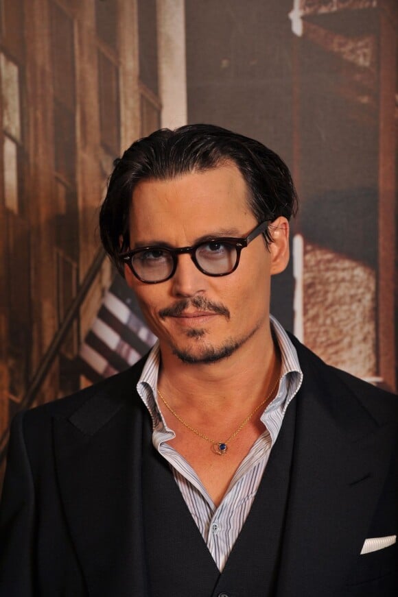 Cast member Johnny Depp arriving for the French premiere of 'Public Enemies' at Cinema Gaumont Marignan in Paris, France on July 2, 2009. Photo by Thierry Orban/ABACAPRESS.COM03/07/2009 - Paris