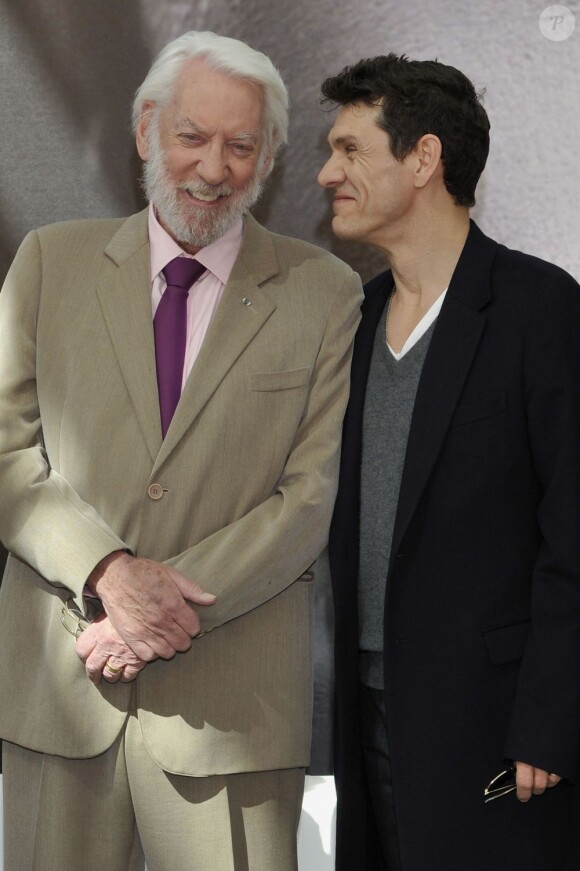 Donald Sutherland et Marc Lavoine lors du 53e festival de Monte-Carlo au Forum Grimaldi à Monaco, le 10 Juin 2013