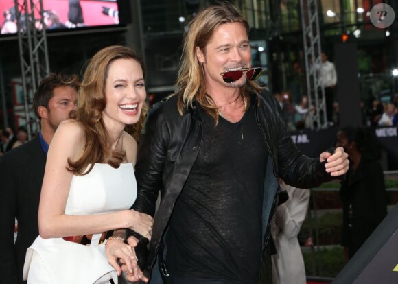 Les acteurs Brad Pitt et Angelina Jolie à la première de World War Z, à Berlin, en Allemagne, le 4 juin 2013.