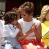Jennifer Lopez et son fils Max Anthony à la remise de l'étoile de Jennifer Lopez sur le "Walk of Fame" à Hollywood, le 20 juin 2013.