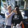 Nick Carter des Backstreet Boys avec sa fiancée Lauren Kitt dans les rues de Los Angeles, le 19 juin 2013.